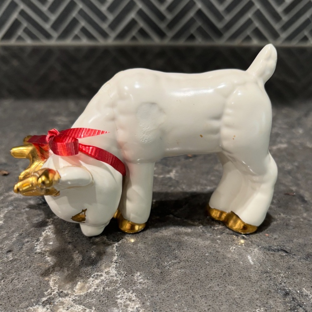 ❗️Winter/ Christmas/ Holiday White and Gold Ceramic Baby Reindeer Figurine